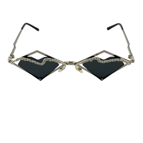 LOVE KILLS ( Glasses only no clips)