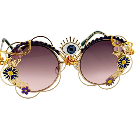 VISIONARY MOON